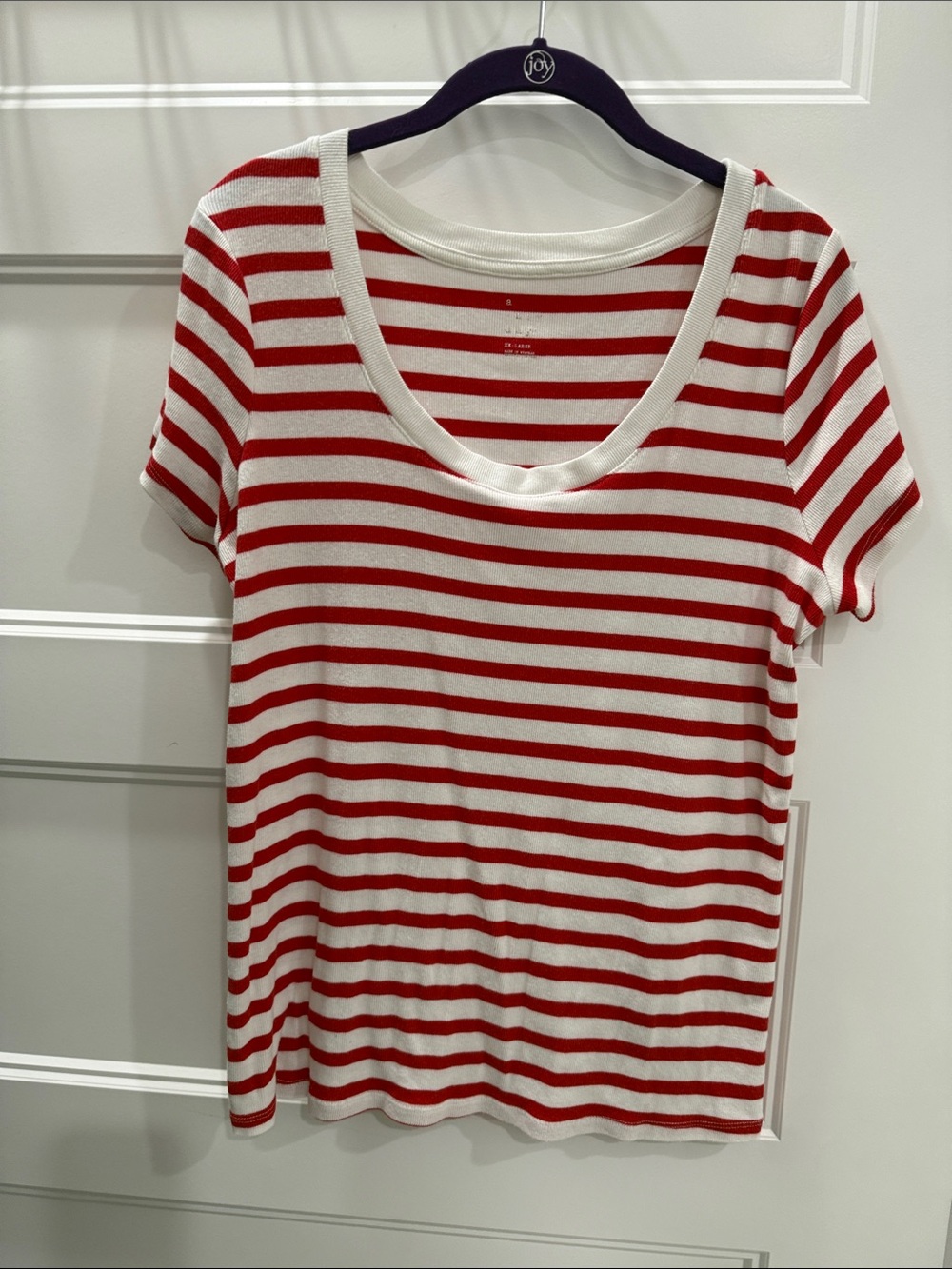 Source Unknown Red & White Striped Short-Sleeve Scoop Neck Tee